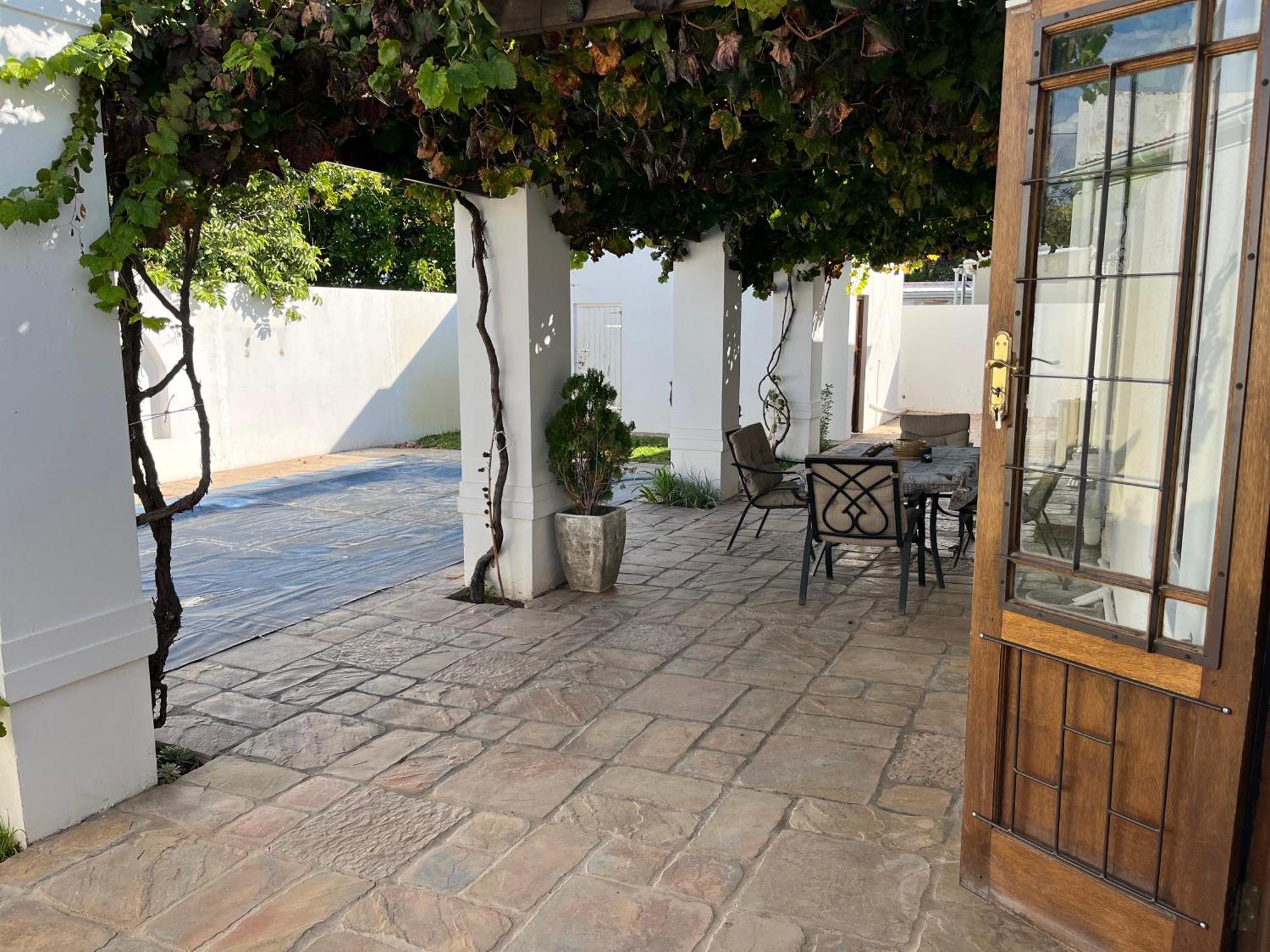 Toni'S Cottage Graaff Reinet Exterior photo